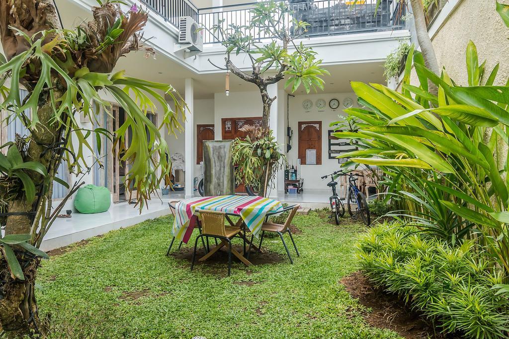 Zen Rooms Denpasar Mertasari Екстер'єр фото