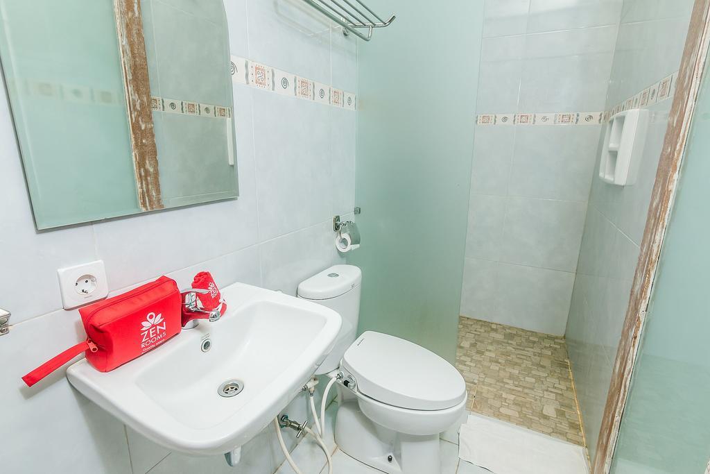 Zen Rooms Denpasar Mertasari Екстер'єр фото